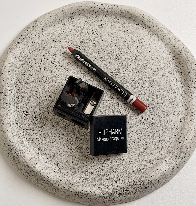 تراش آرایشی Twin cut الیفارم ، دوستِ مدادهات 💕